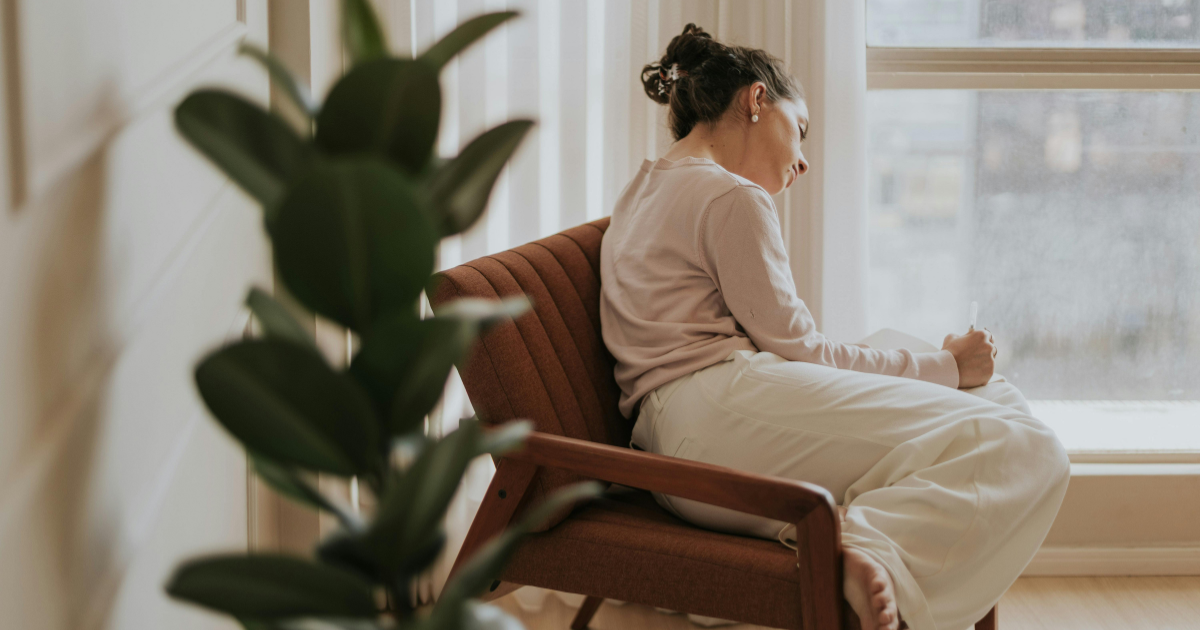 逗子で40代女性に多い髪と頭皮の悩みを美容師が解説するイメージ画像